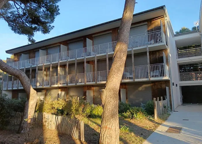 Domaine Du Lazaret - Village Vacances 3 Etoiles En Bord De Mer