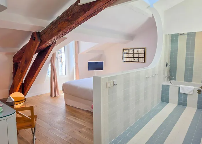 Hôtel L'orque Bleue